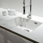 I Naturali Bianco Statuario Venato honed details